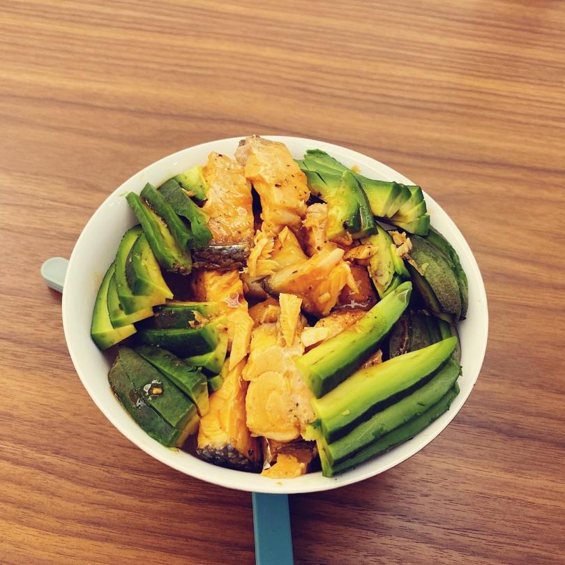 三文鱼牛油果拌饭