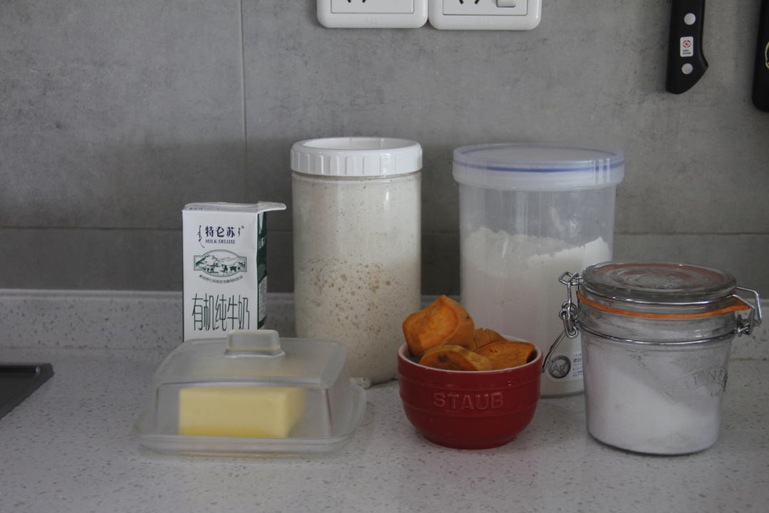 纯奶手撕吐司的做法 步骤1