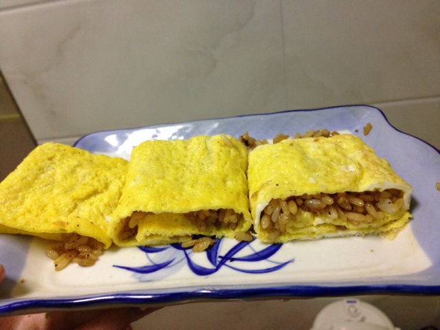懒人蛋包饭（解决剩饭小妙招：D）