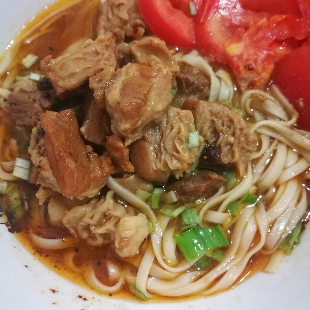 堂妈小厨——秘制牛肉面