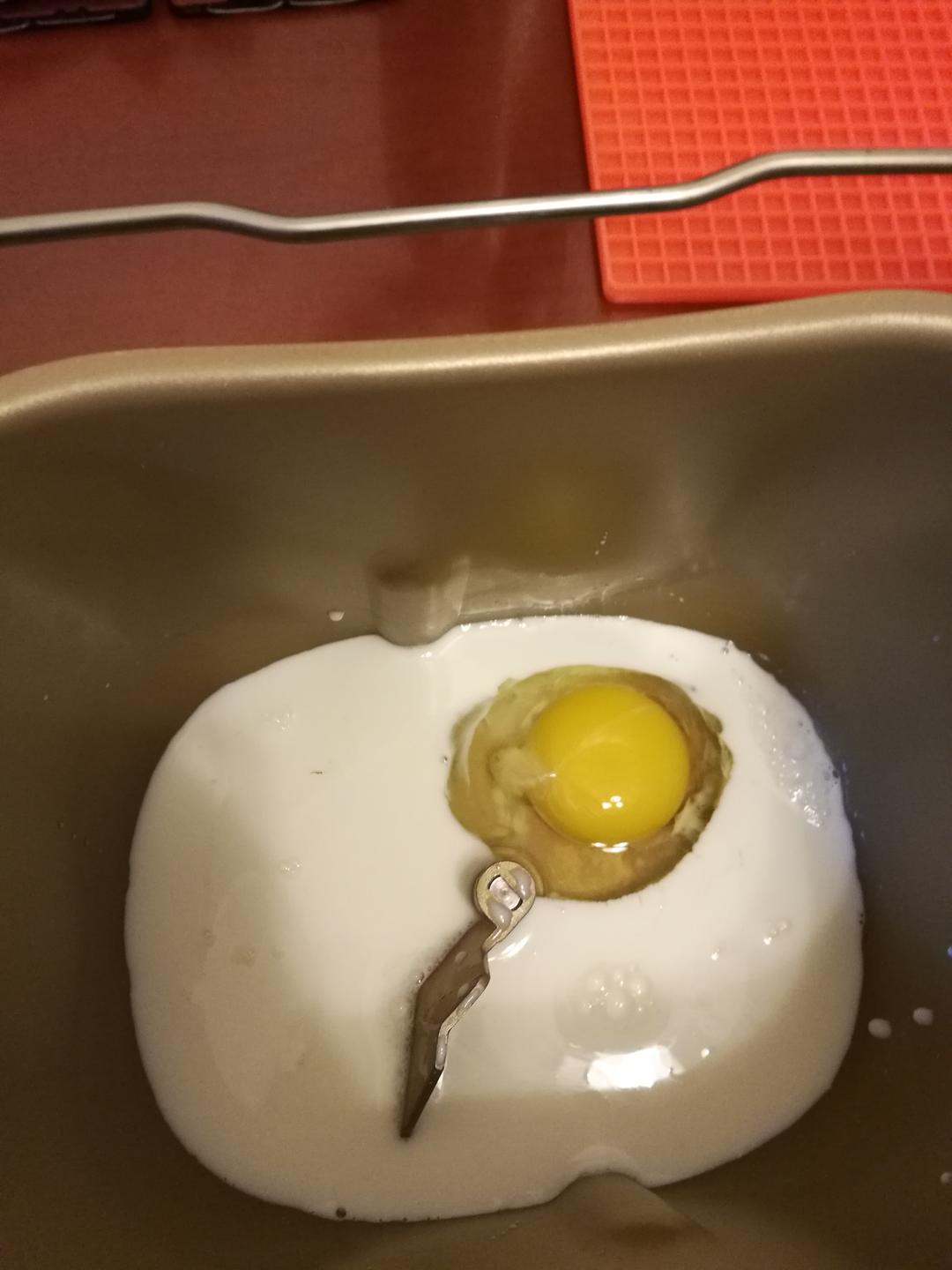 纯奶手撕吐司的做法 步骤1