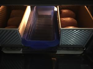 可可椰蓉巧克力面包的做法 步骤21