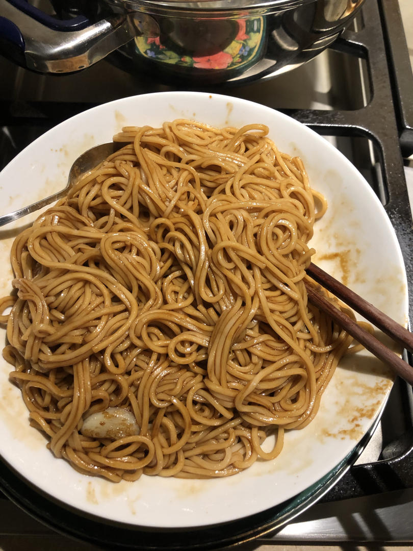 10分钟搞定的一碗葱油拌面