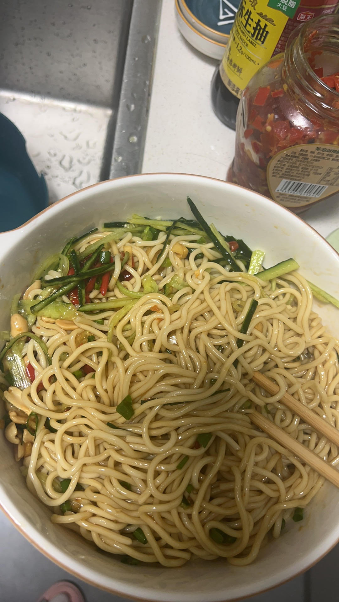 超级简单零难度夏日开胃的凉面拌面做法