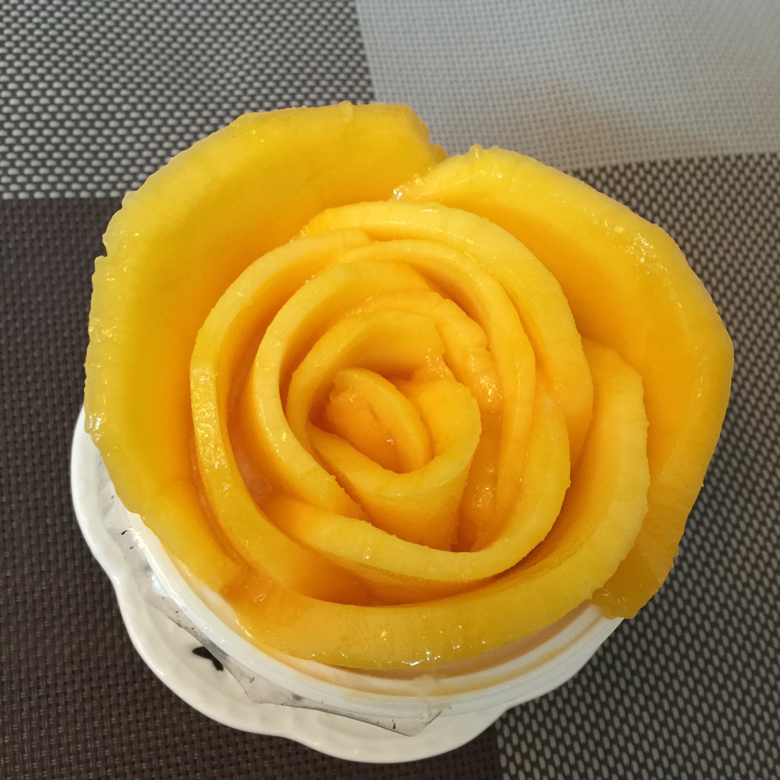 璐and璐做的芒果玫瑰花