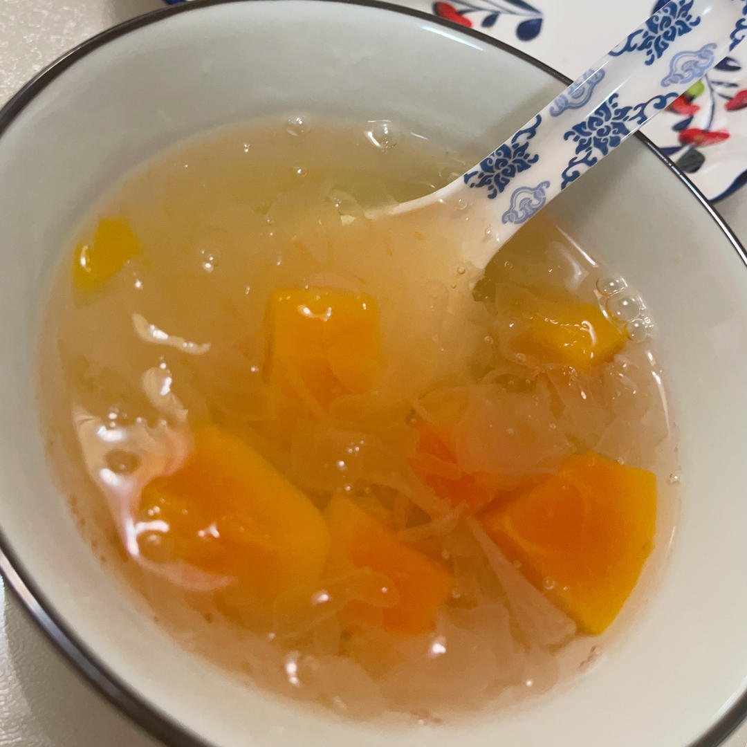 红枣木瓜银耳汤