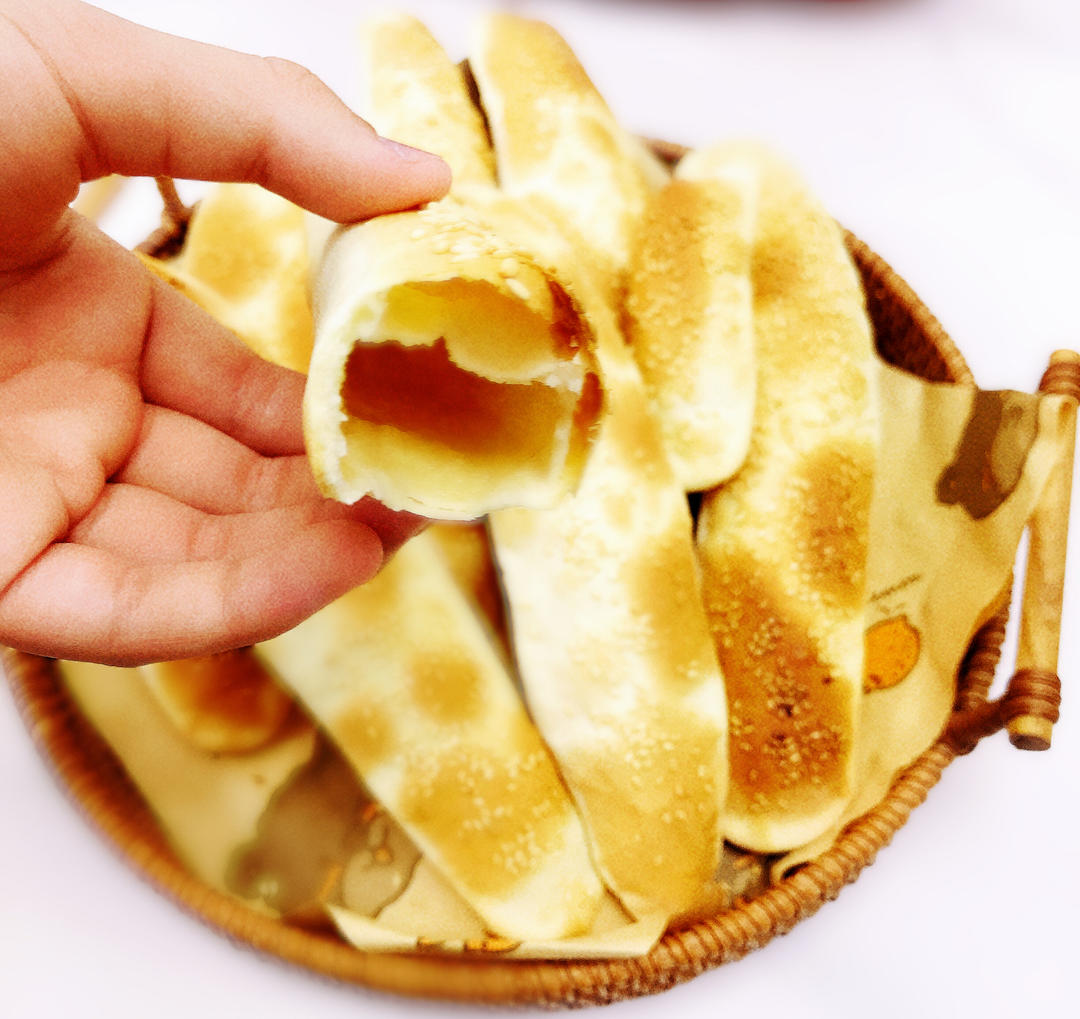 不用发面又好做，酥脆可口的椒盐空心糖烧饼