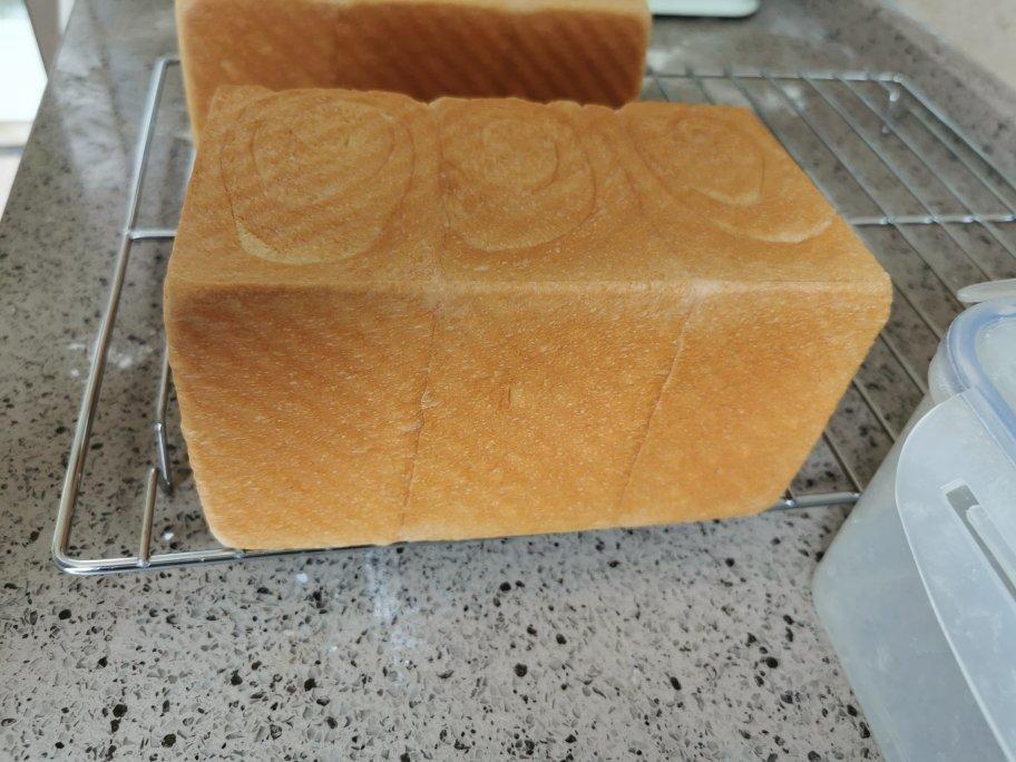 老面法奶油吐司