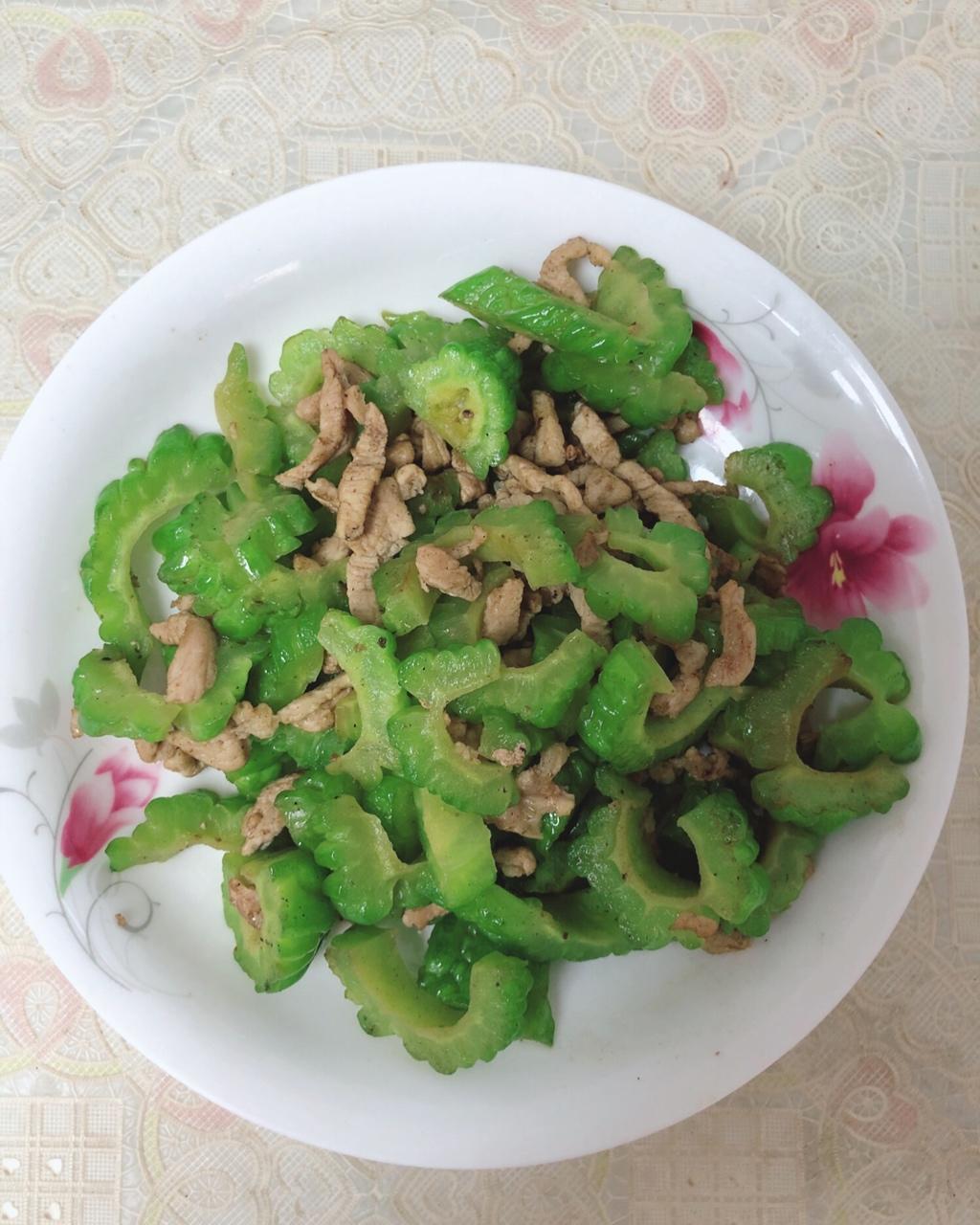 苦瓜炒肉