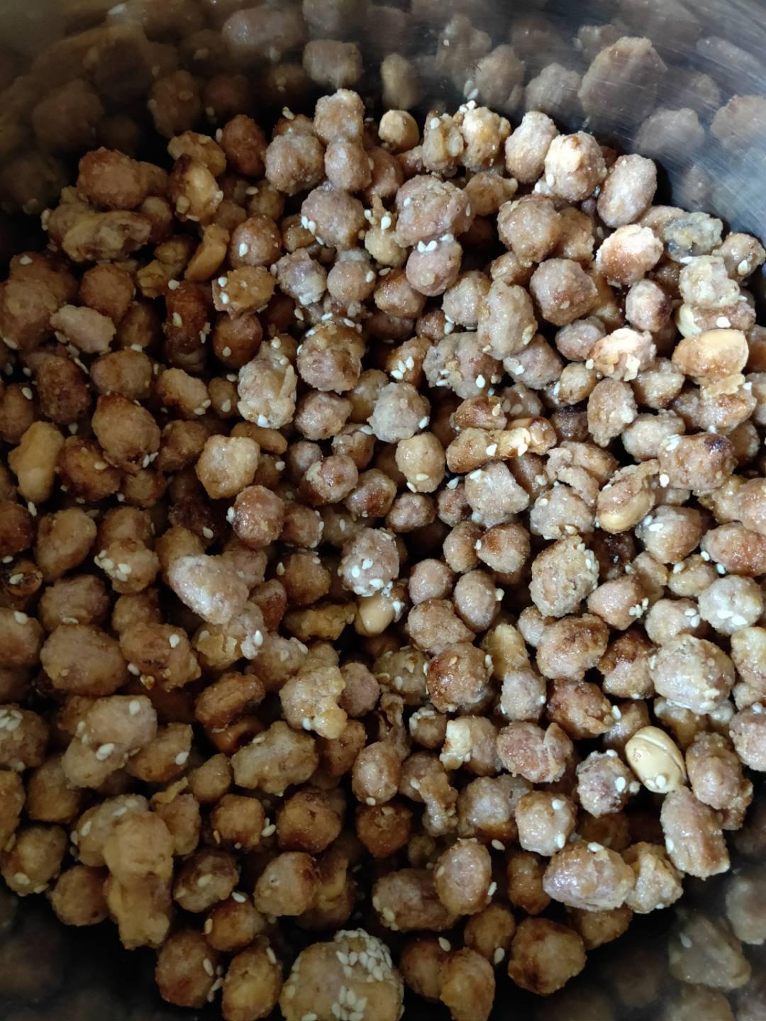 炸花生米小零食