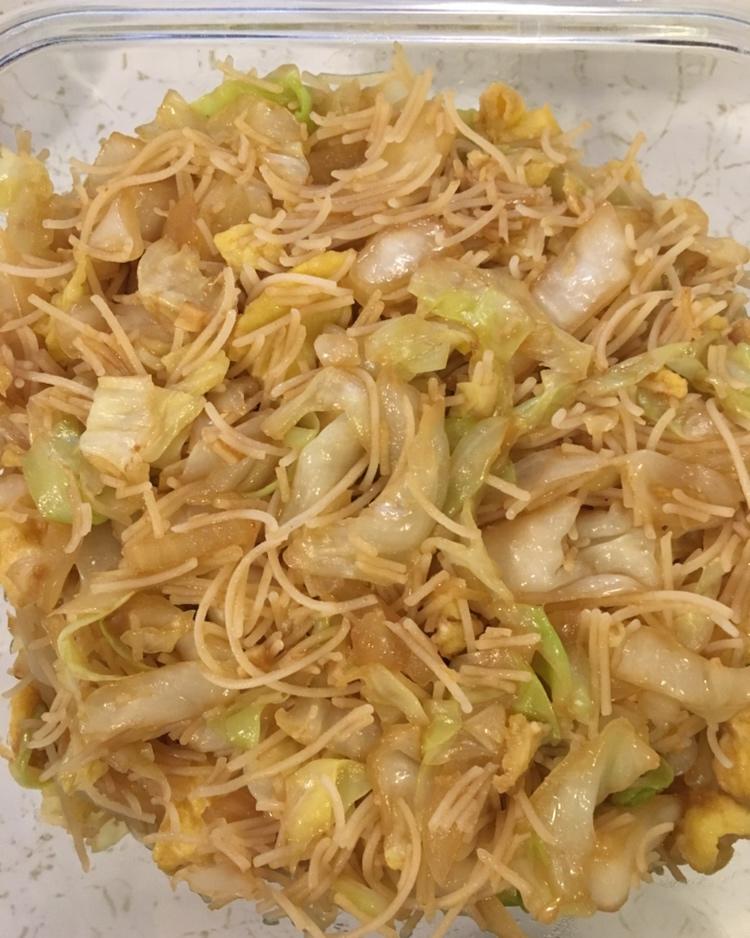包菜粉丝炒鸡蛋