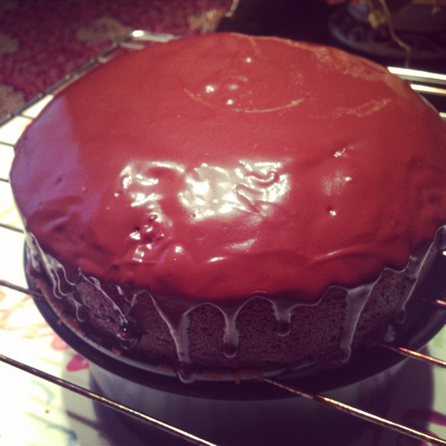 淋酱巧克力蛋糕！