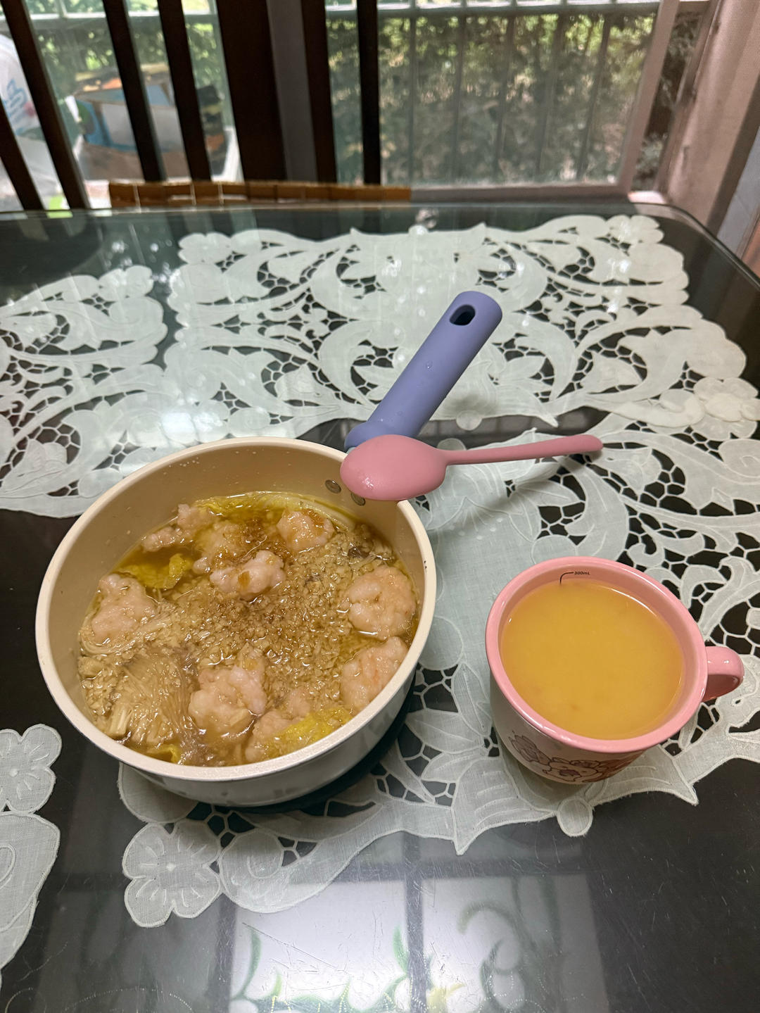 蒜蓉粉丝虾滑煲-村驴版