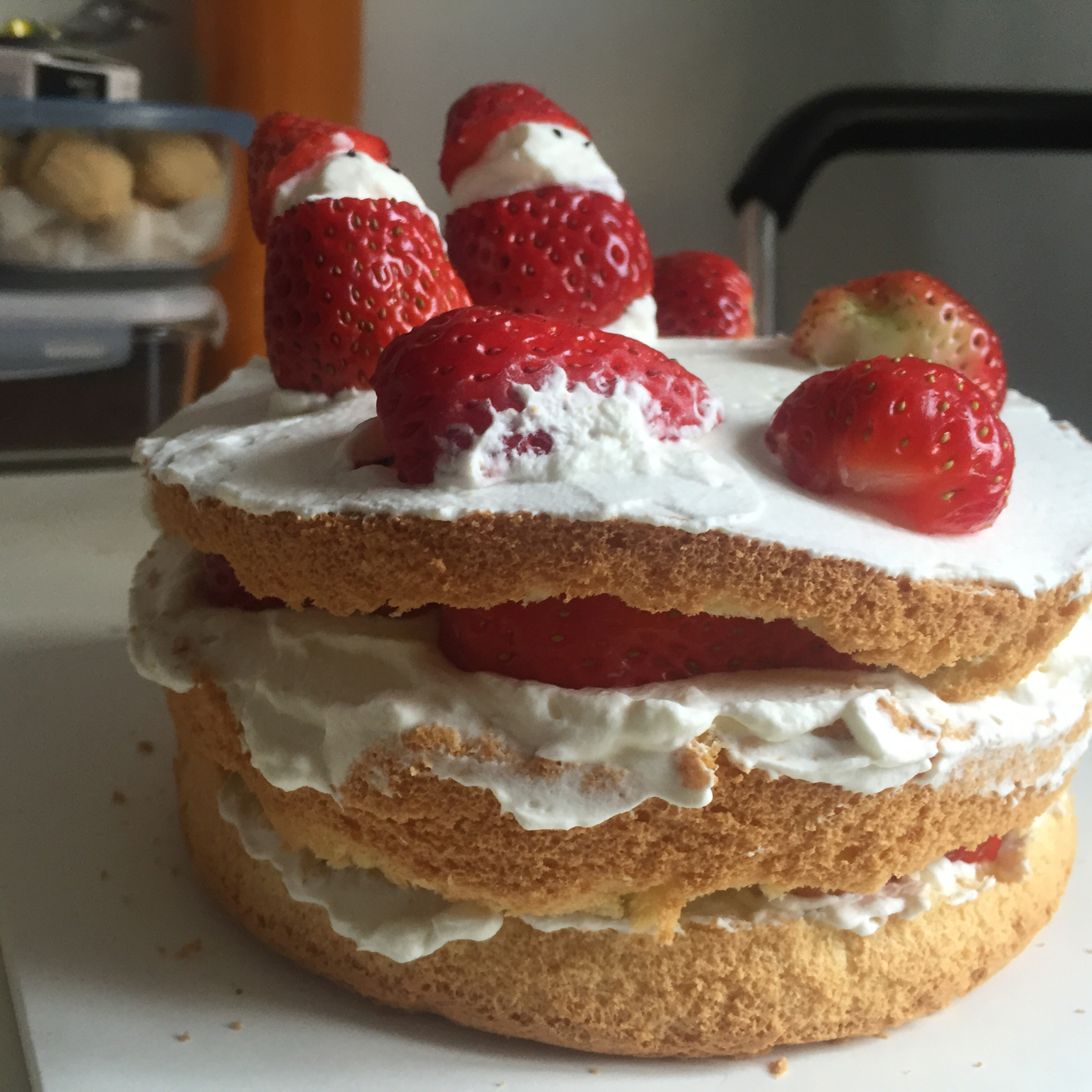 超简单完美戚风蛋糕（6寸2蛋）附打发、翻拌、脱模视频