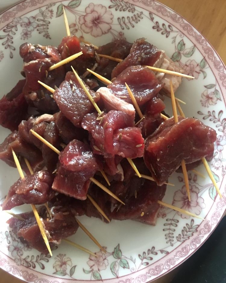《Tinrry+》烤箱菜：牙签牛肉