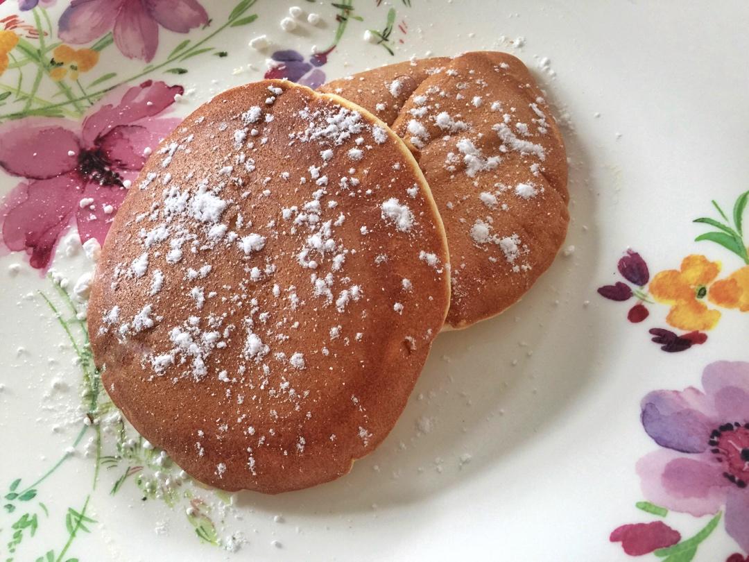 不用烤箱 15分钟无油低糖的舒芙蕾蛋糕松饼 🥞 蓬松绵软