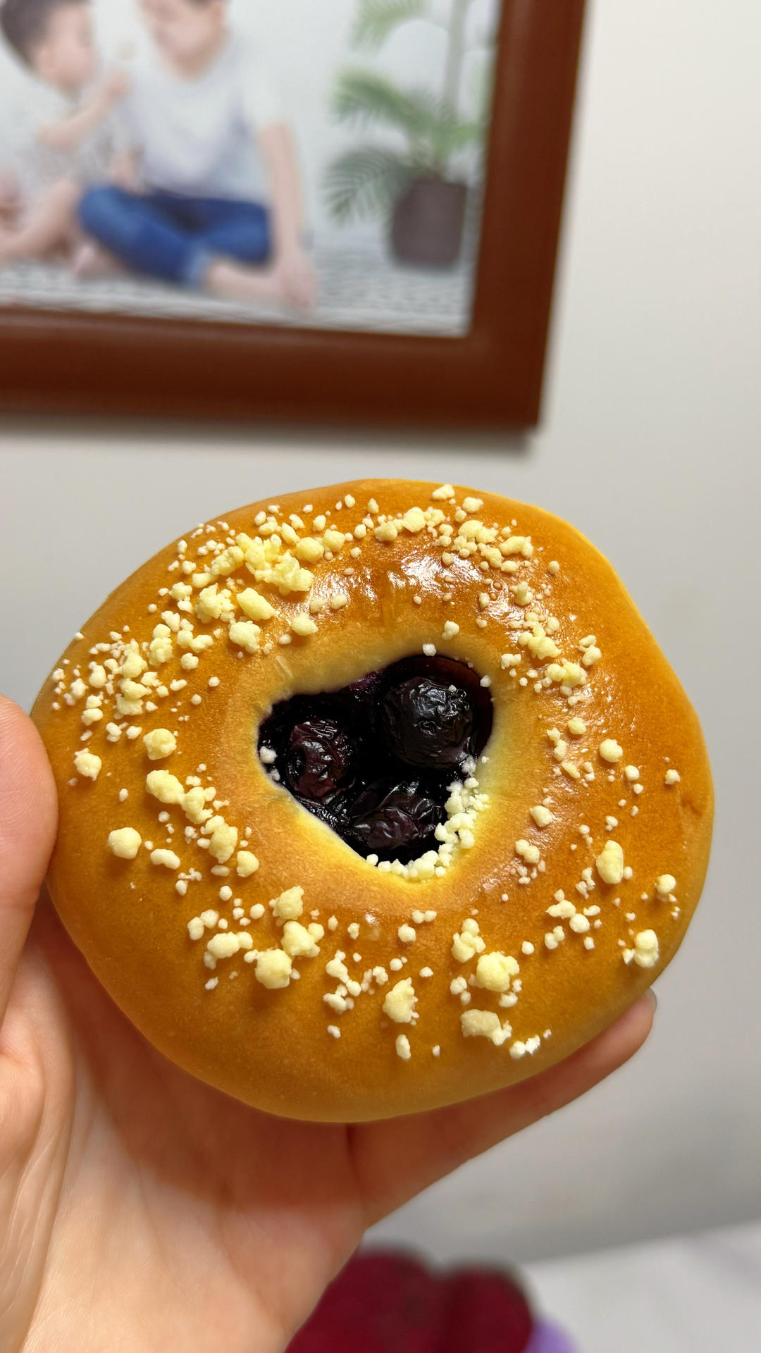 蓝莓奶酥面包