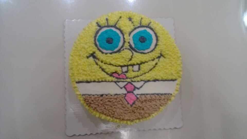 奶油水果装饰蛋糕