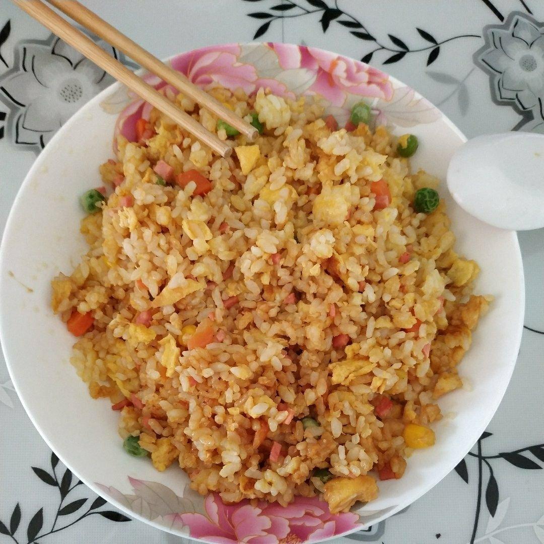 家常蛋炒饭