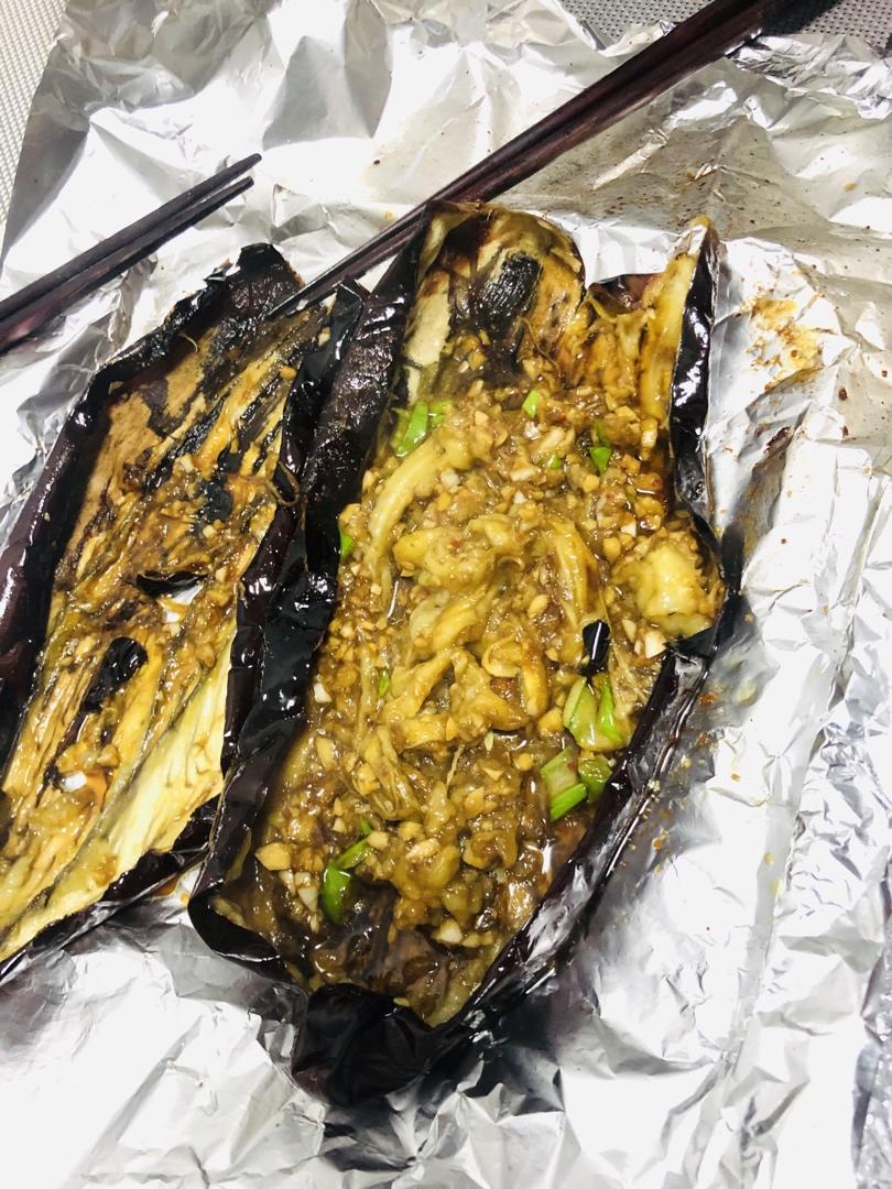 CC招牌菜销魂烤茄子，百吃不厌！