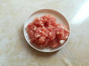 桂林汤菜米粉（番茄肉末汤汁）的做法 步骤2