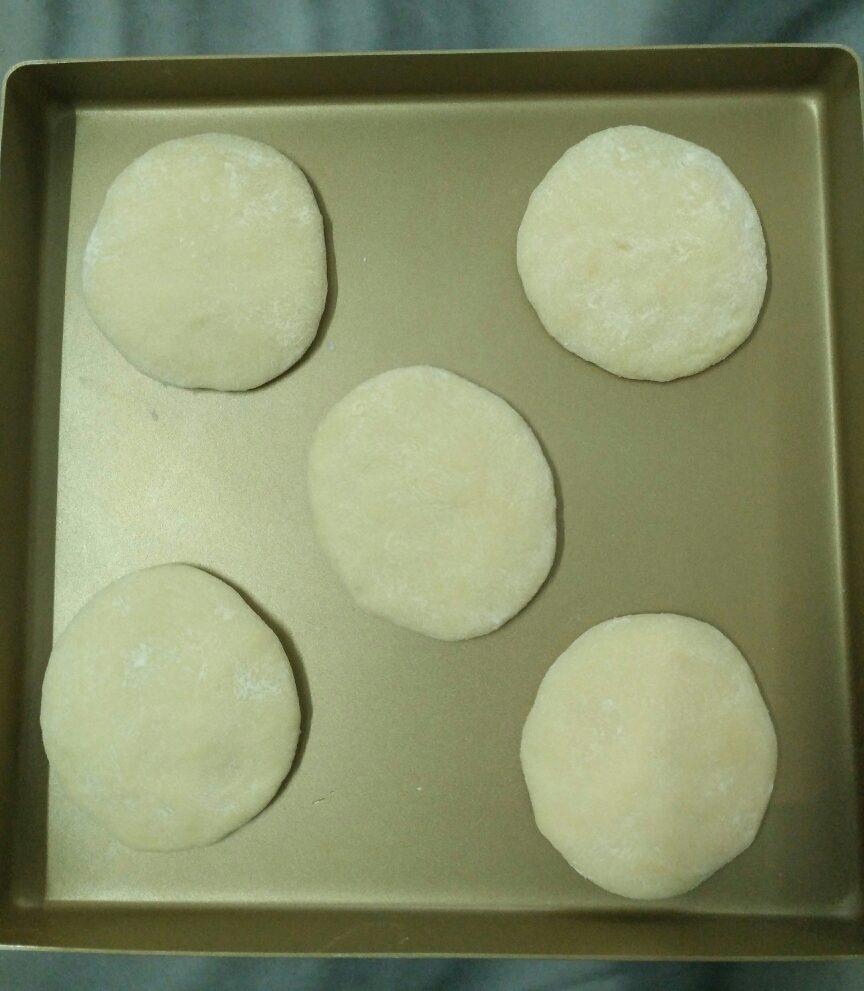 蛋奶光酥饼的做法 步骤3