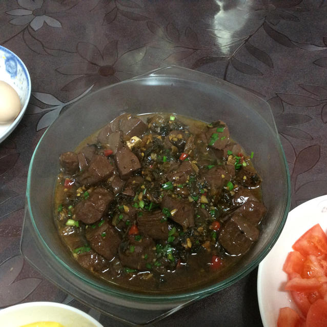 厨师长教你：“酸菜烧猪血”的家常做法，非常开胃下饭