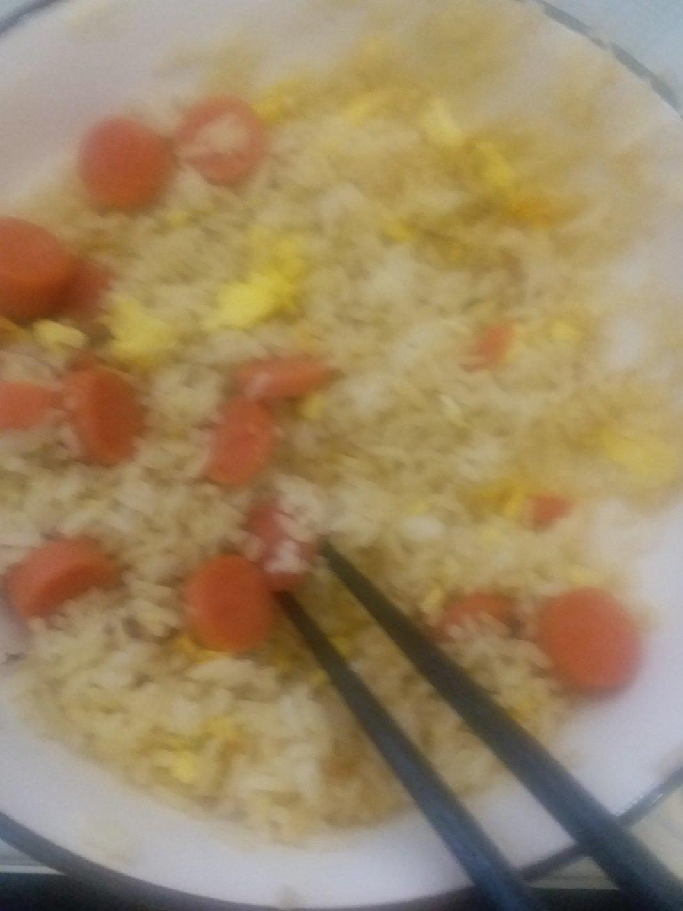 黄金火腿肠蛋炒饭