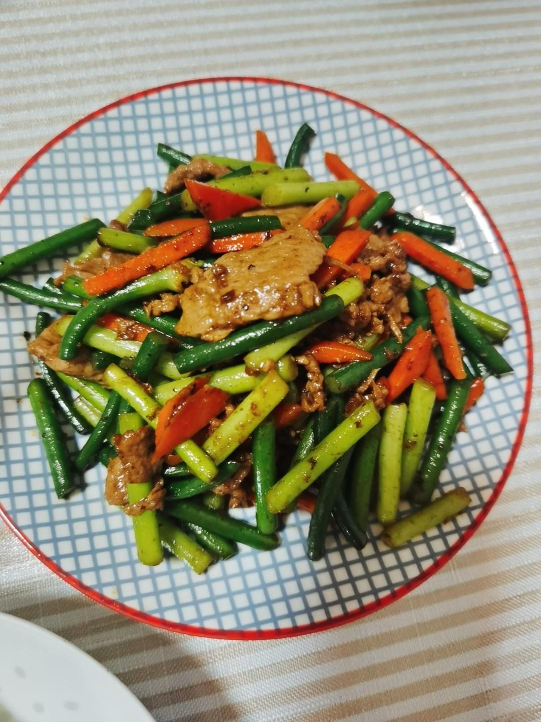 牛肉嫩滑不柴不硬的家常处理方法 30年经验大师小秘方