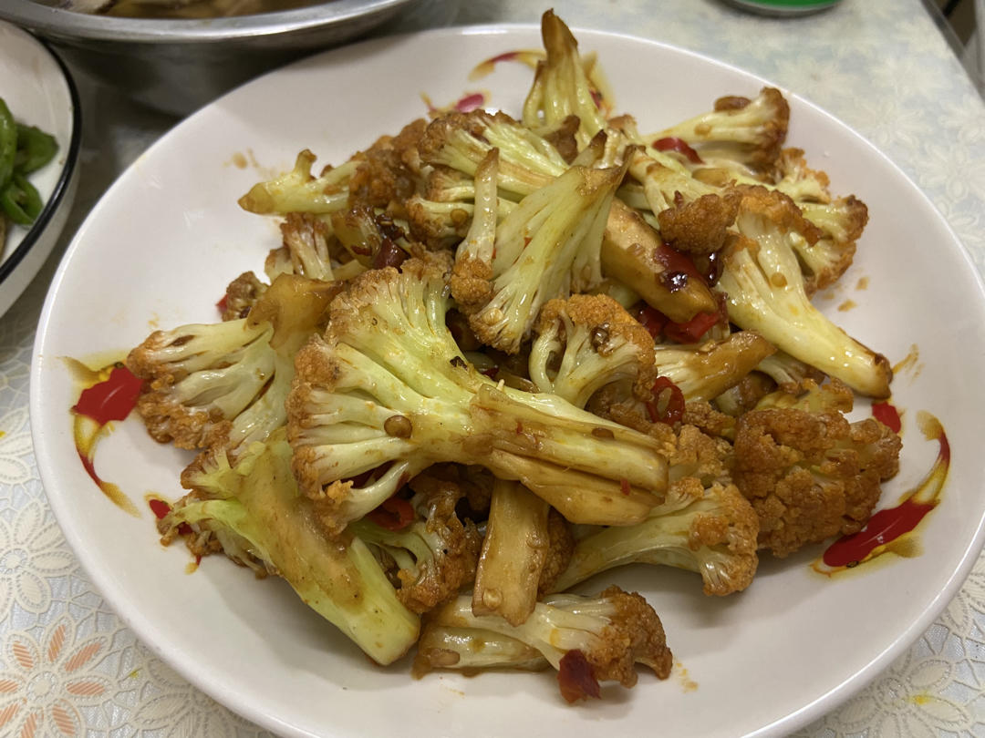 干锅菜花，好不好吃不知道，反正家人经常要我做