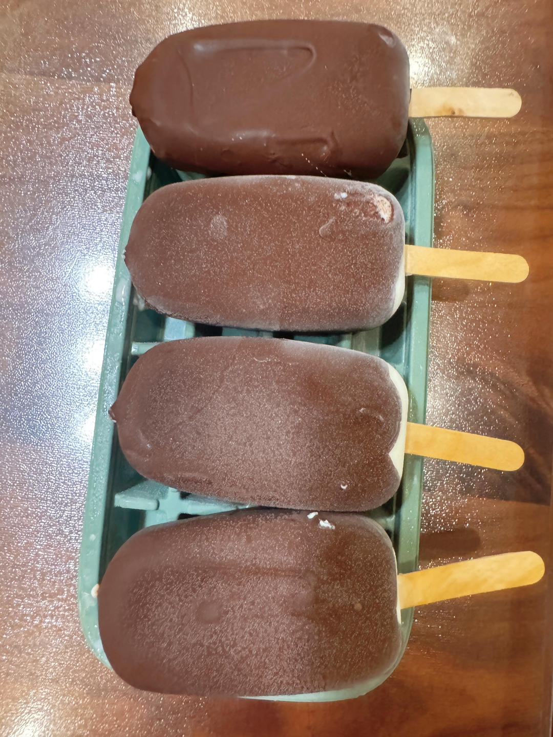 最简单的脆皮雪糕(无蛋黄无需打发奶油）