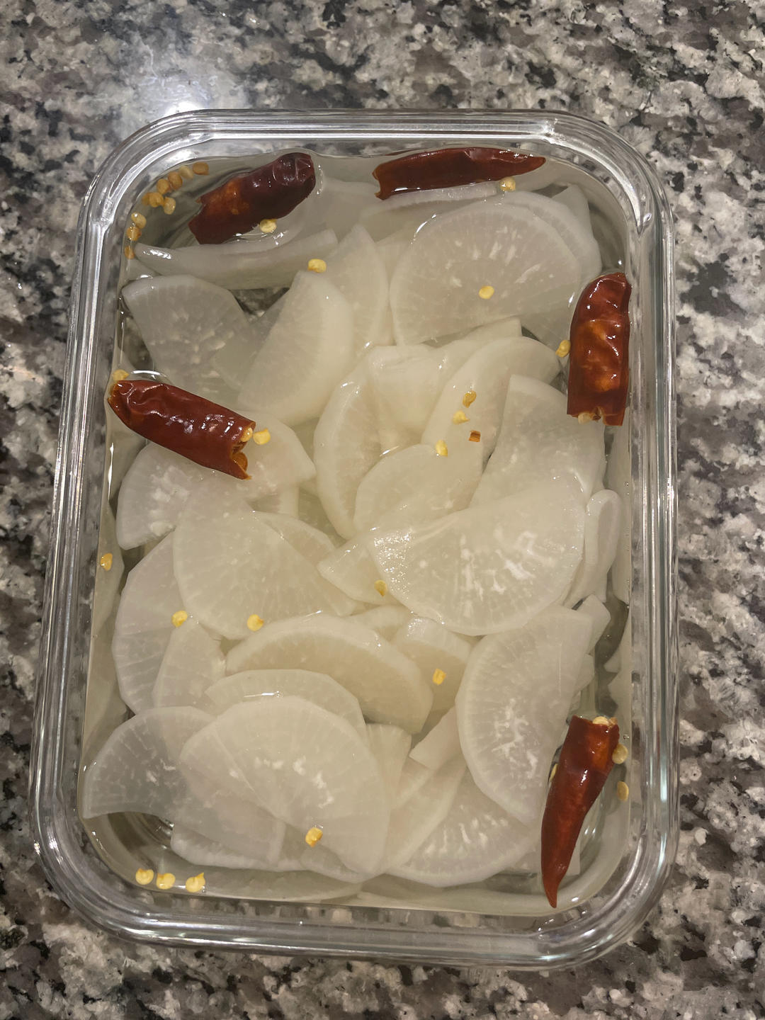 腌萝卜，酸甜爽口