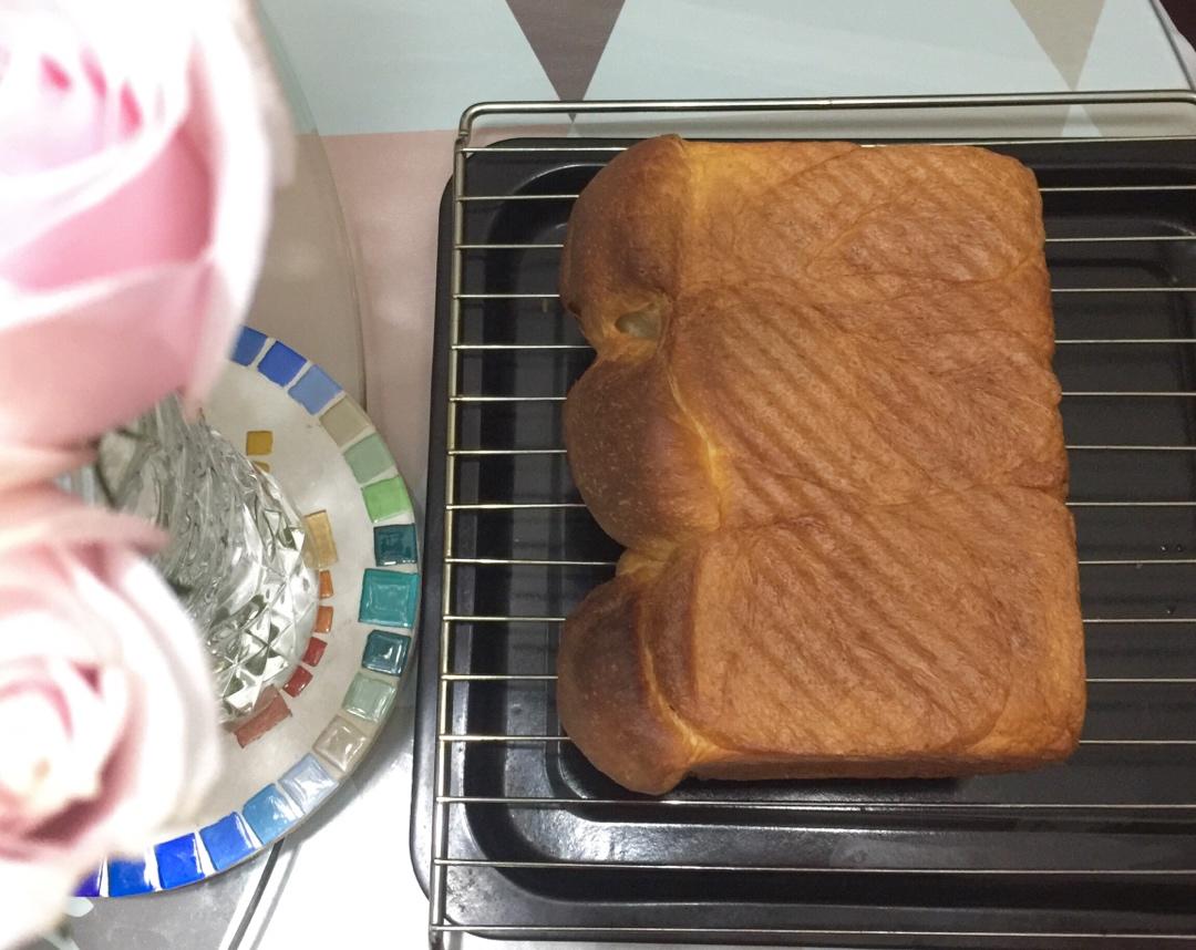 浓郁鲜奶油吐司