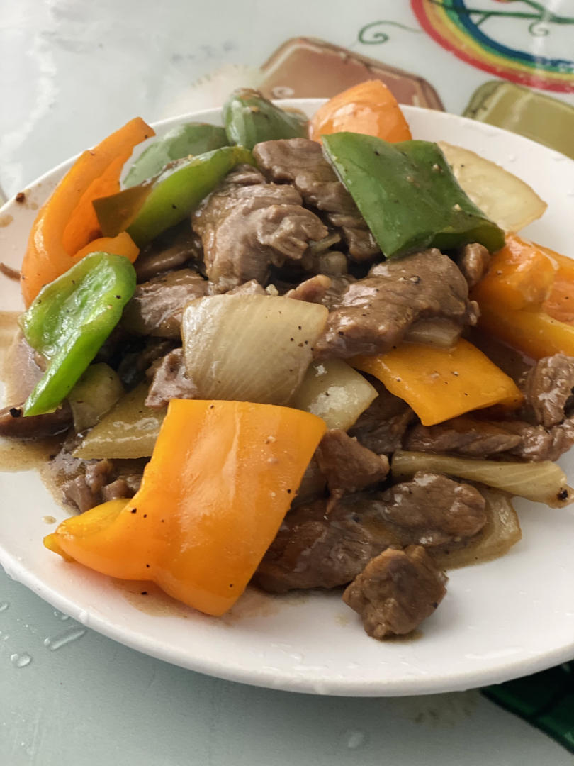 青椒洋葱炒牛肉丝