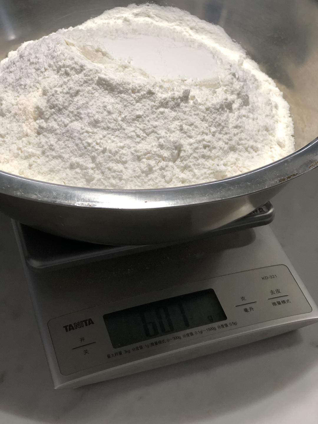 纯奶手撕吐司的做法 步骤1