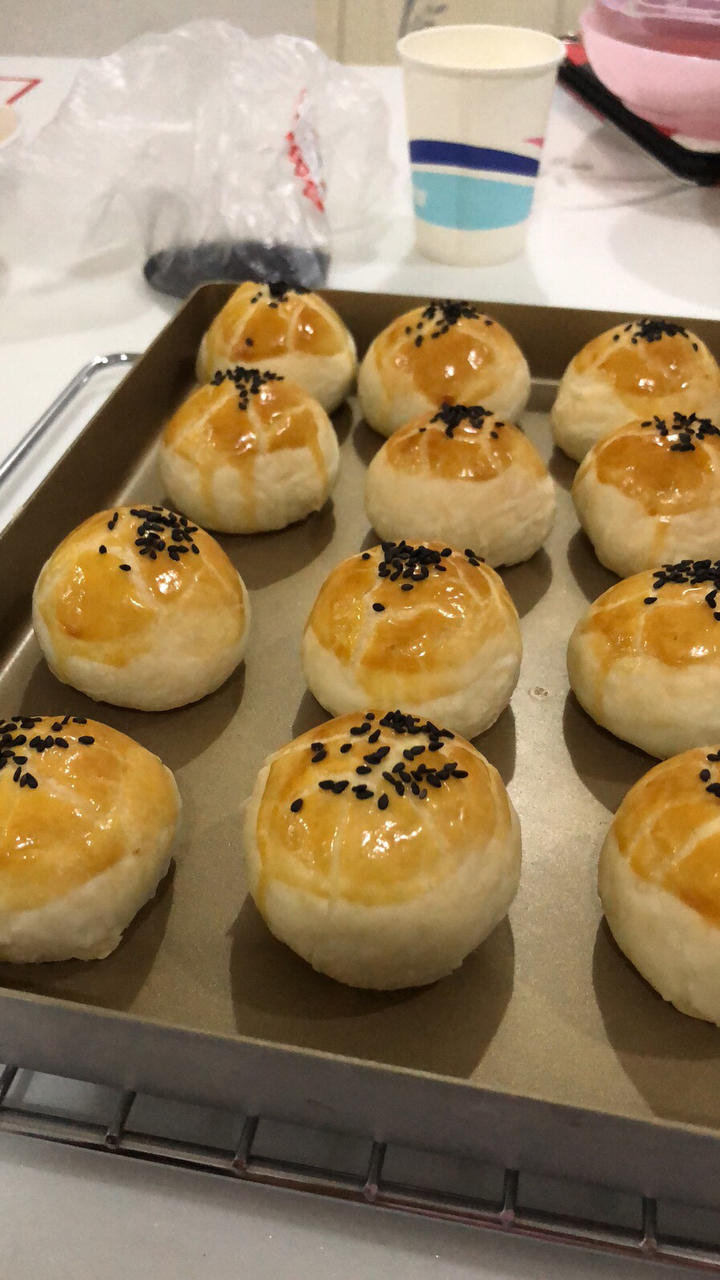 免揉免松弛超快手不破酥不混酥的蛋黄酥—新手一看包会