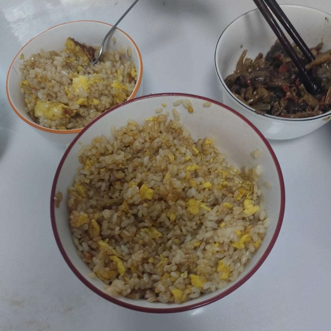 【简单美味】黄金蛋炒饭