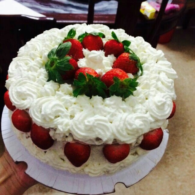 奶油可可戚风蛋糕（草莓蓝莓篇）