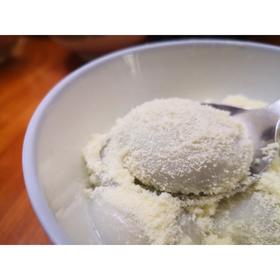 “汤圆打滚儿”——奶粉滚汤圆!