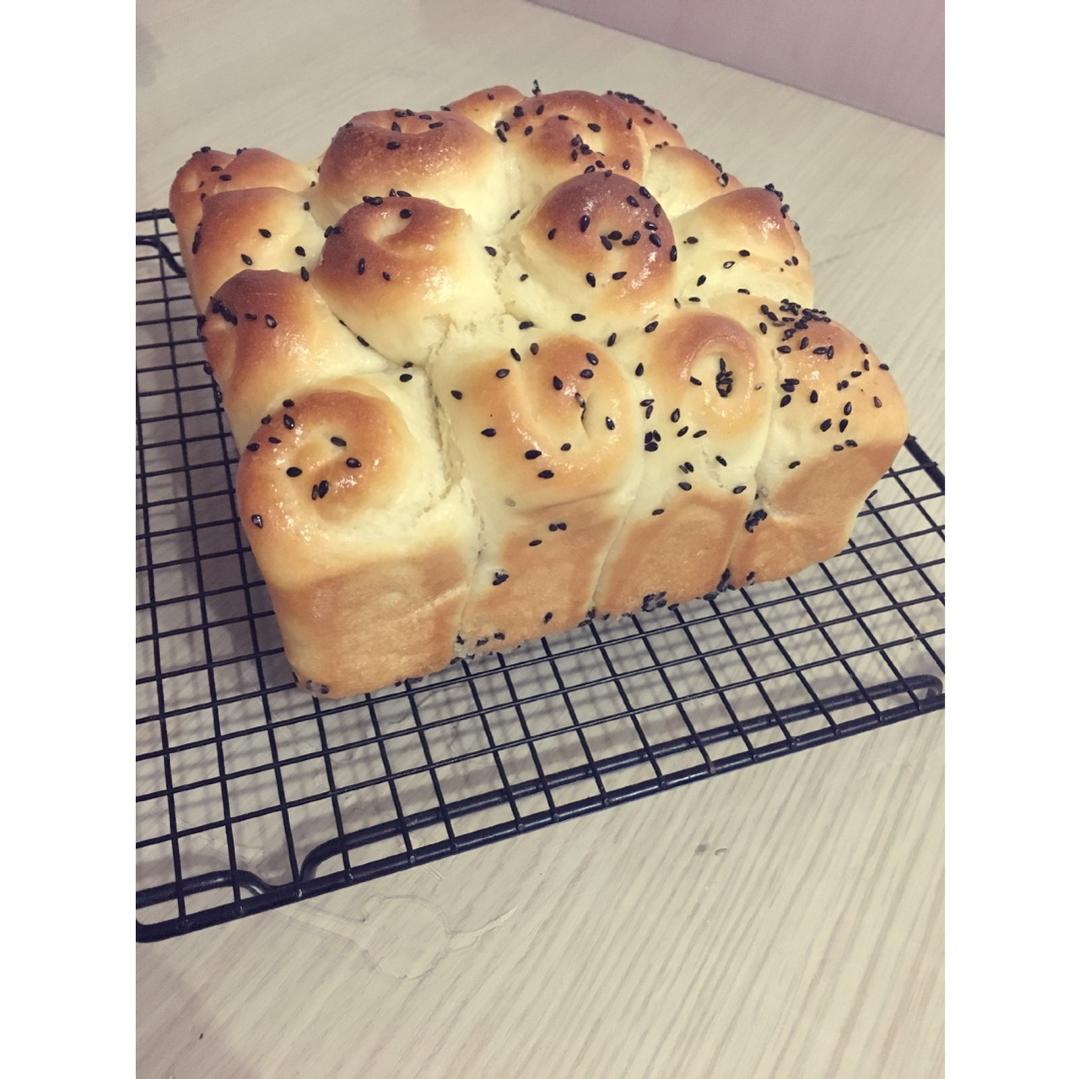 脆底蜂蜜小面包