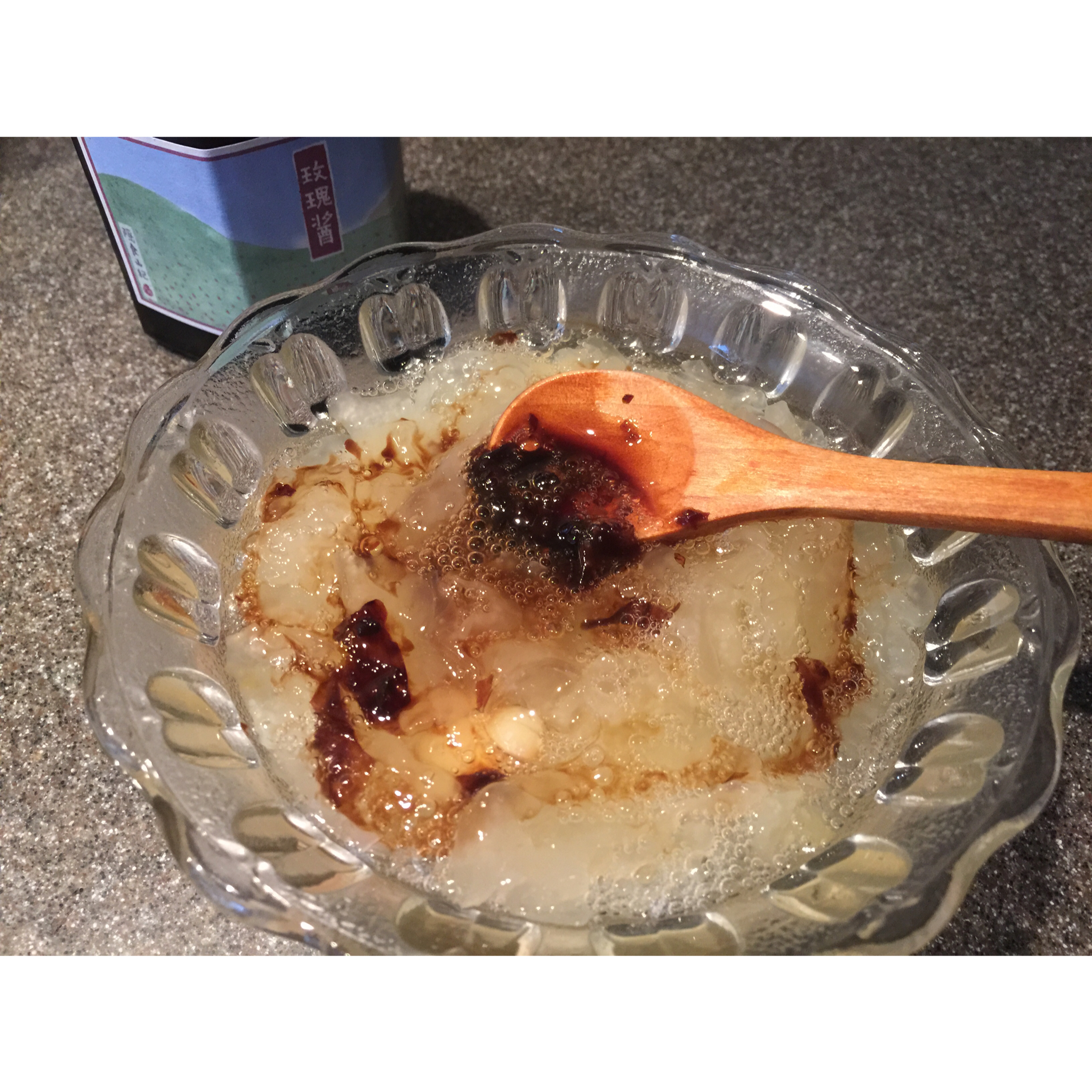 蔓越莓桃胶银耳羹