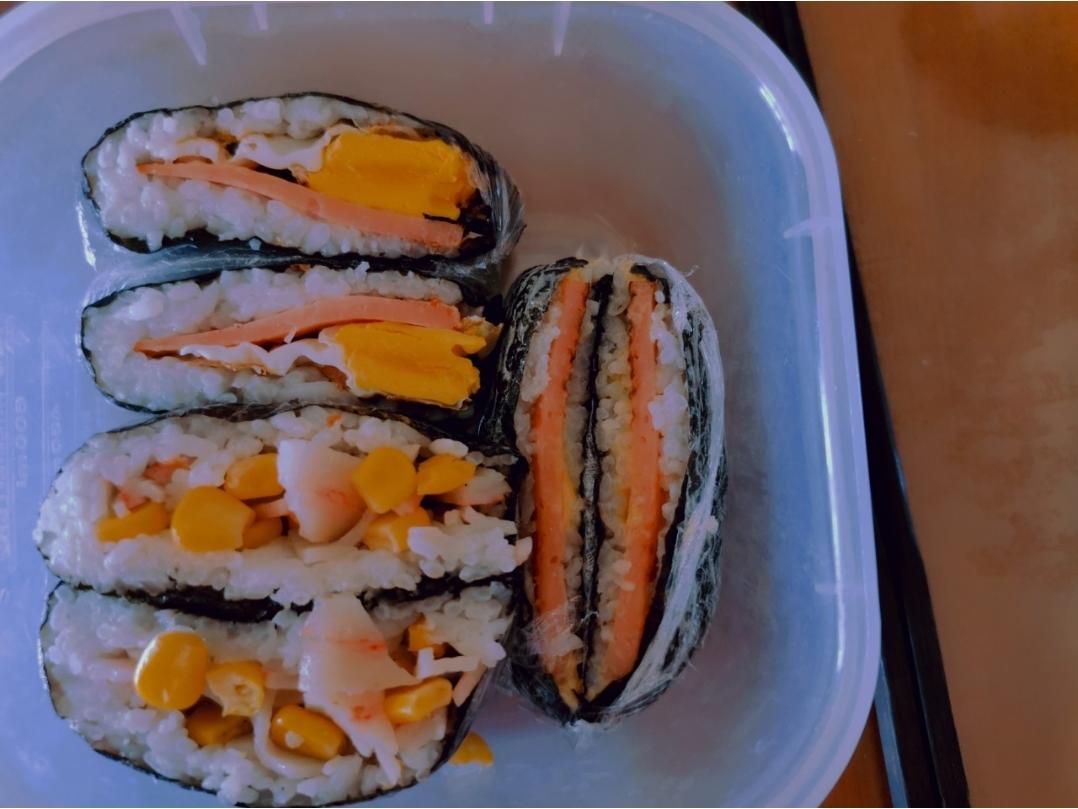 不用捏的饭团(おにぎらず)