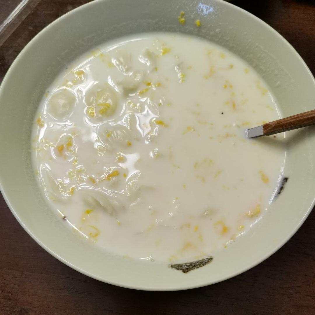 新鲜百合                           煮牛奶鸡蛋