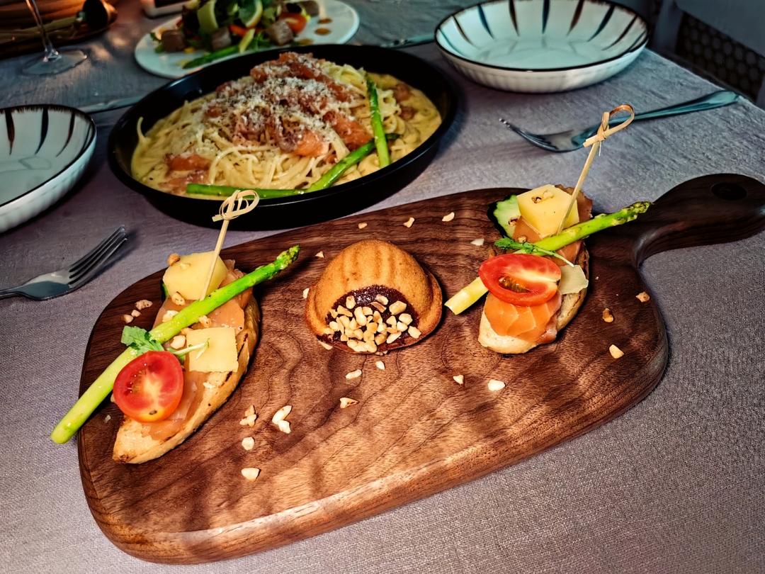 香草烟熏三文鱼奶酪tartine