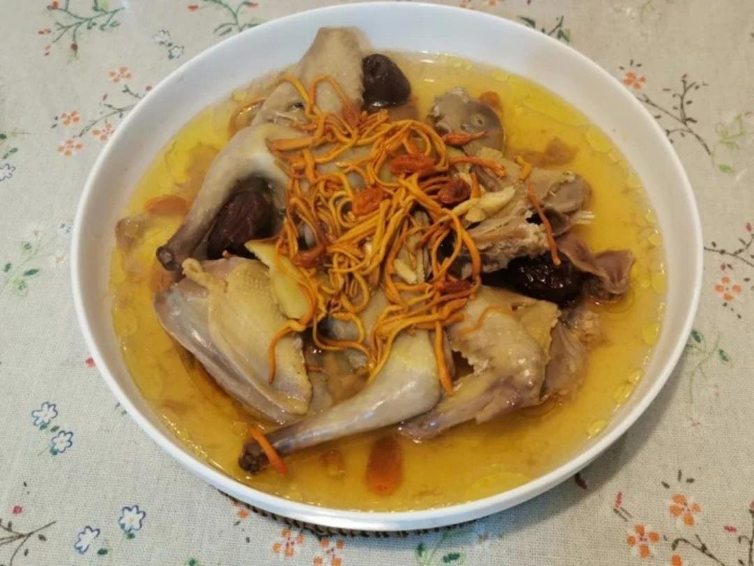 原汁原味 清蒸乳鸽