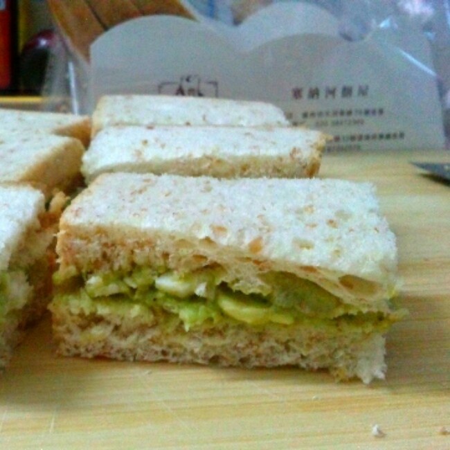 牛油果三明治
