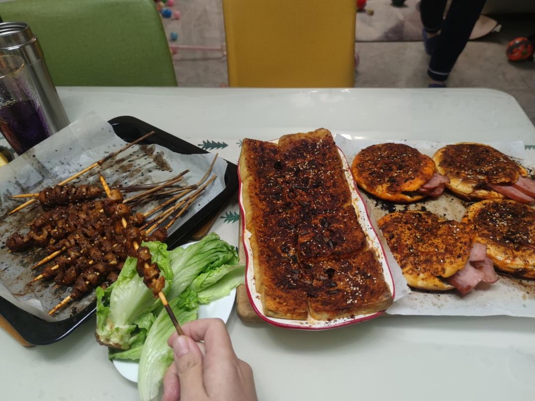 比脏摊儿好吃的烤面筋（附两种万能酱汁）