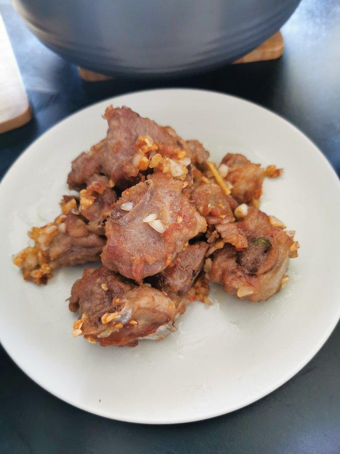 金牌蒜香排骨