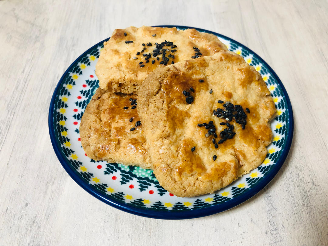 轻轻一按就碎掉的原味桃酥（不输猪油版）