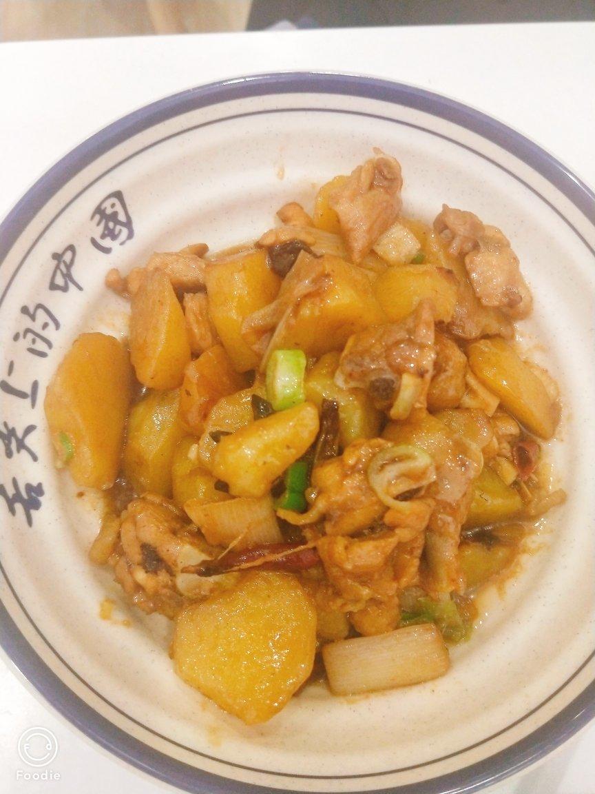 土豆炖鸡腿肉